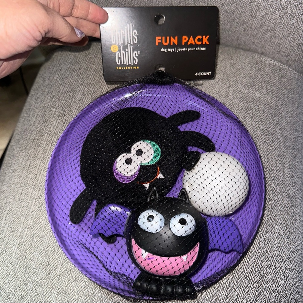 Thrills & Chills Spooky Fun Pack DOG GIFT TOY SET New